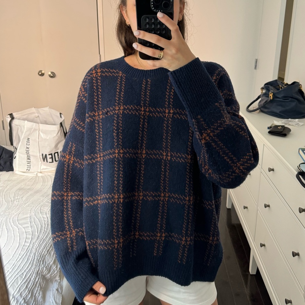 Cute oversized plaid sweater